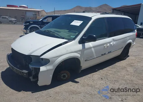 2001 Dodge Grand Caravan Sport z USA, uszkodzony, nr VIN 2B4GP44351R365834